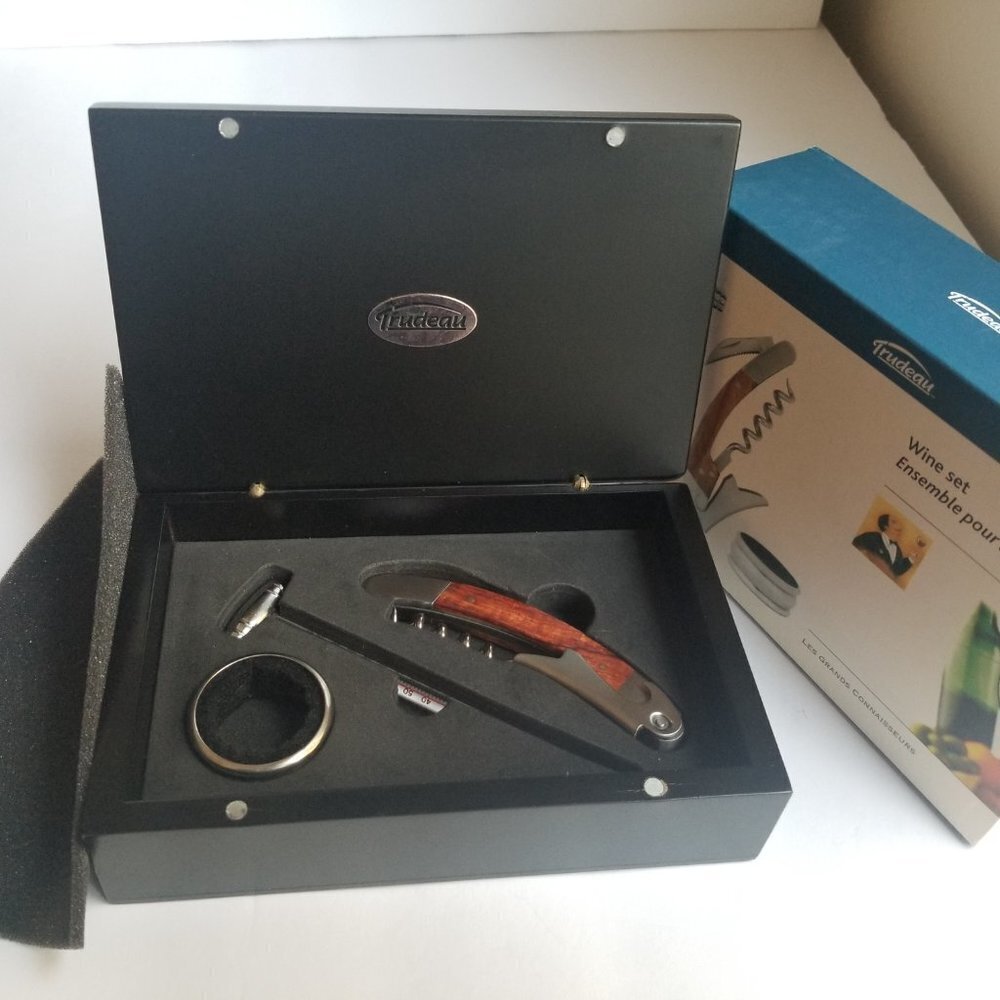Wine Tool Set Corkscrew Thermometer Wine Ring Wood Case Bar Tools Trudeau